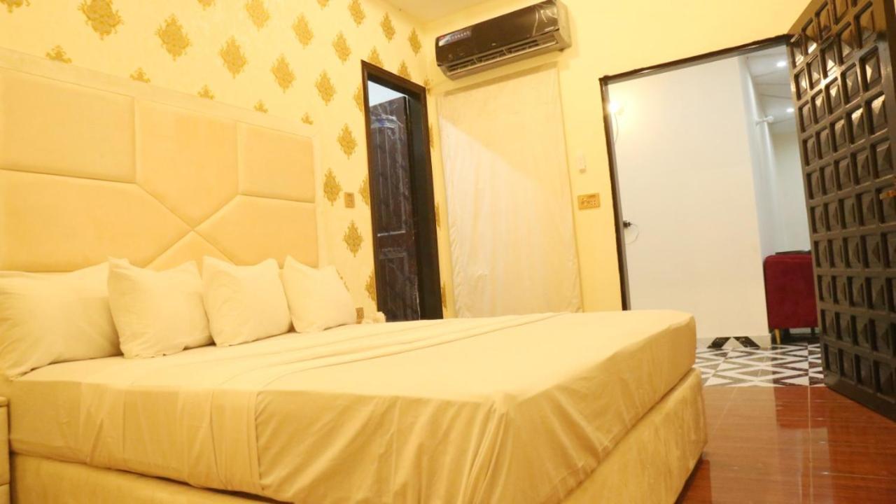 Hotel De Smart Мултан Экстерьер фото